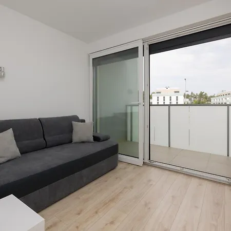Dwupoziomowy Z Parkingiem - Taras I Balkon - 3 Sypialnie By Renters Apartment *