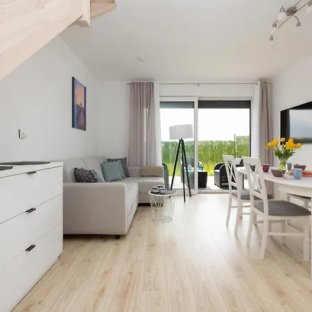 Dwupoziomowy Z Parkingiem - Taras I Balkon - 3 Sypialnie By Renters Rewal